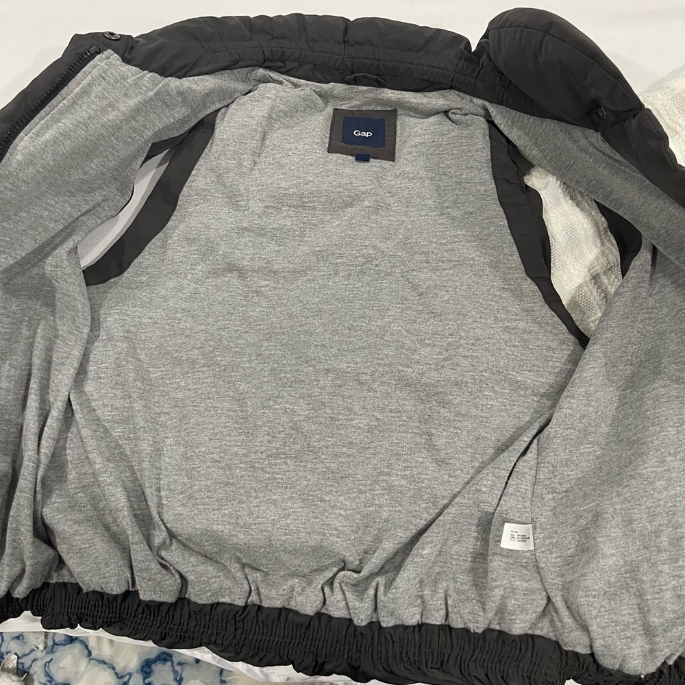 Gap puffer vest